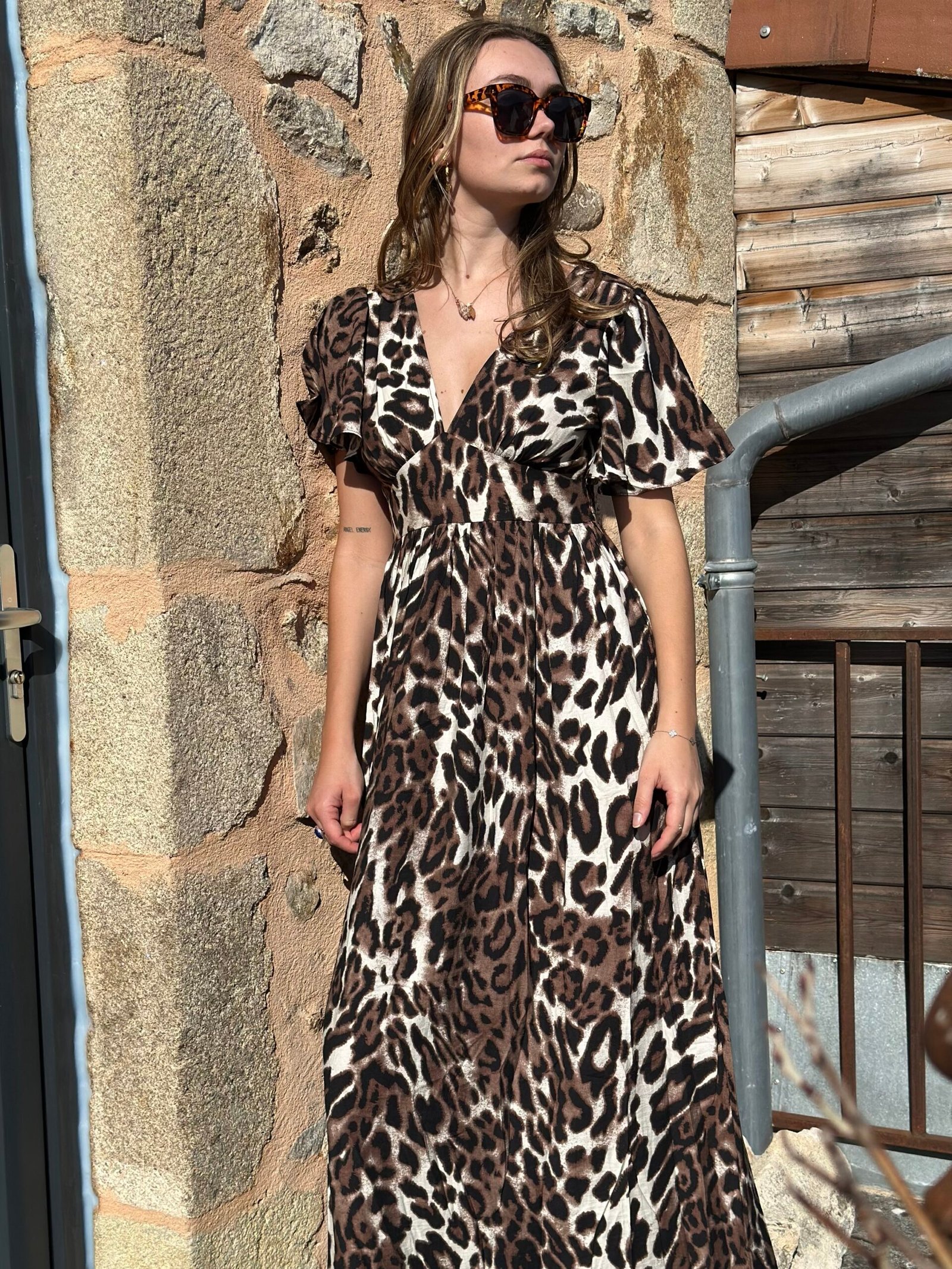 Robe Leo