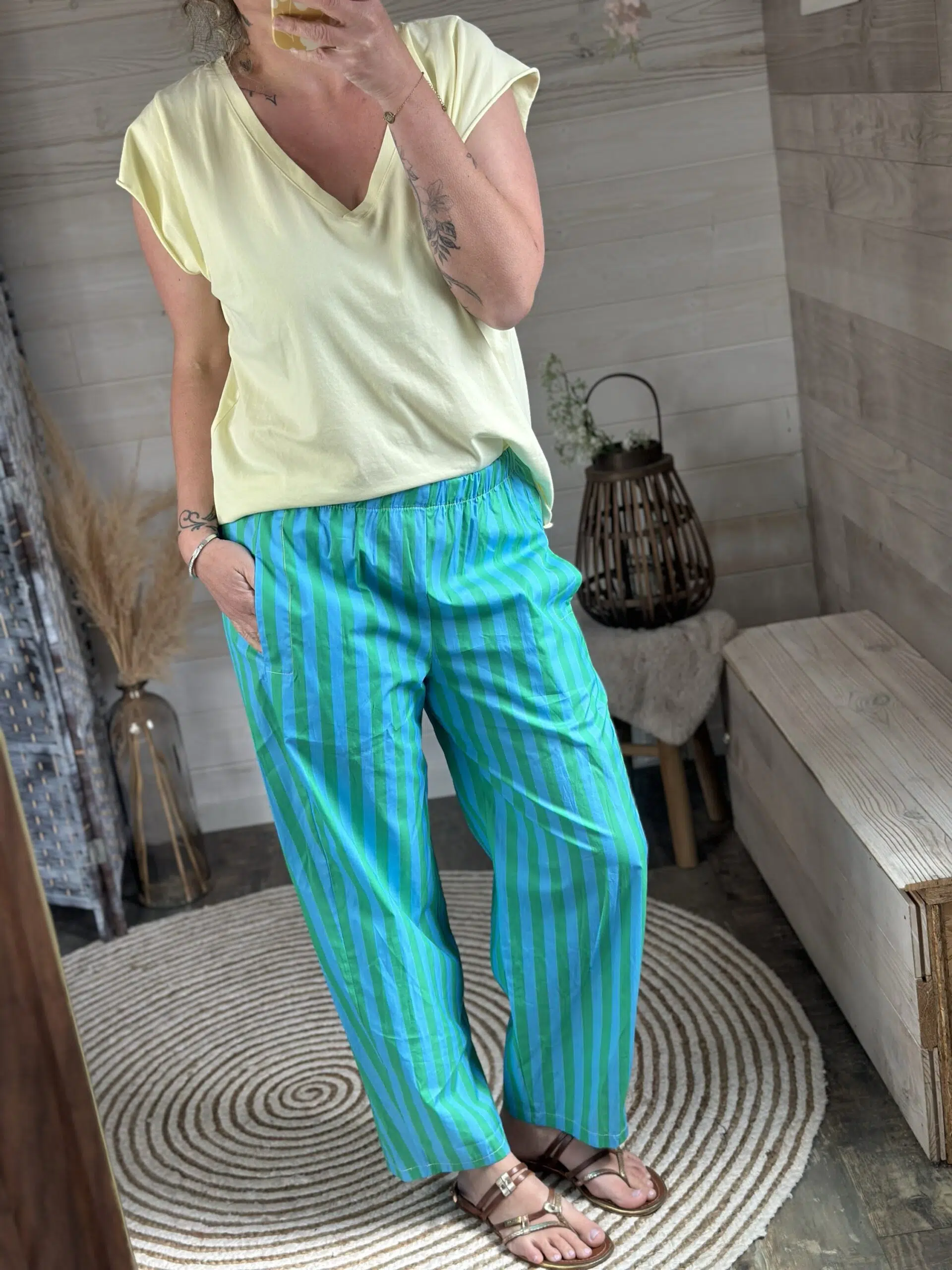 Tee shirt colour – Image 3