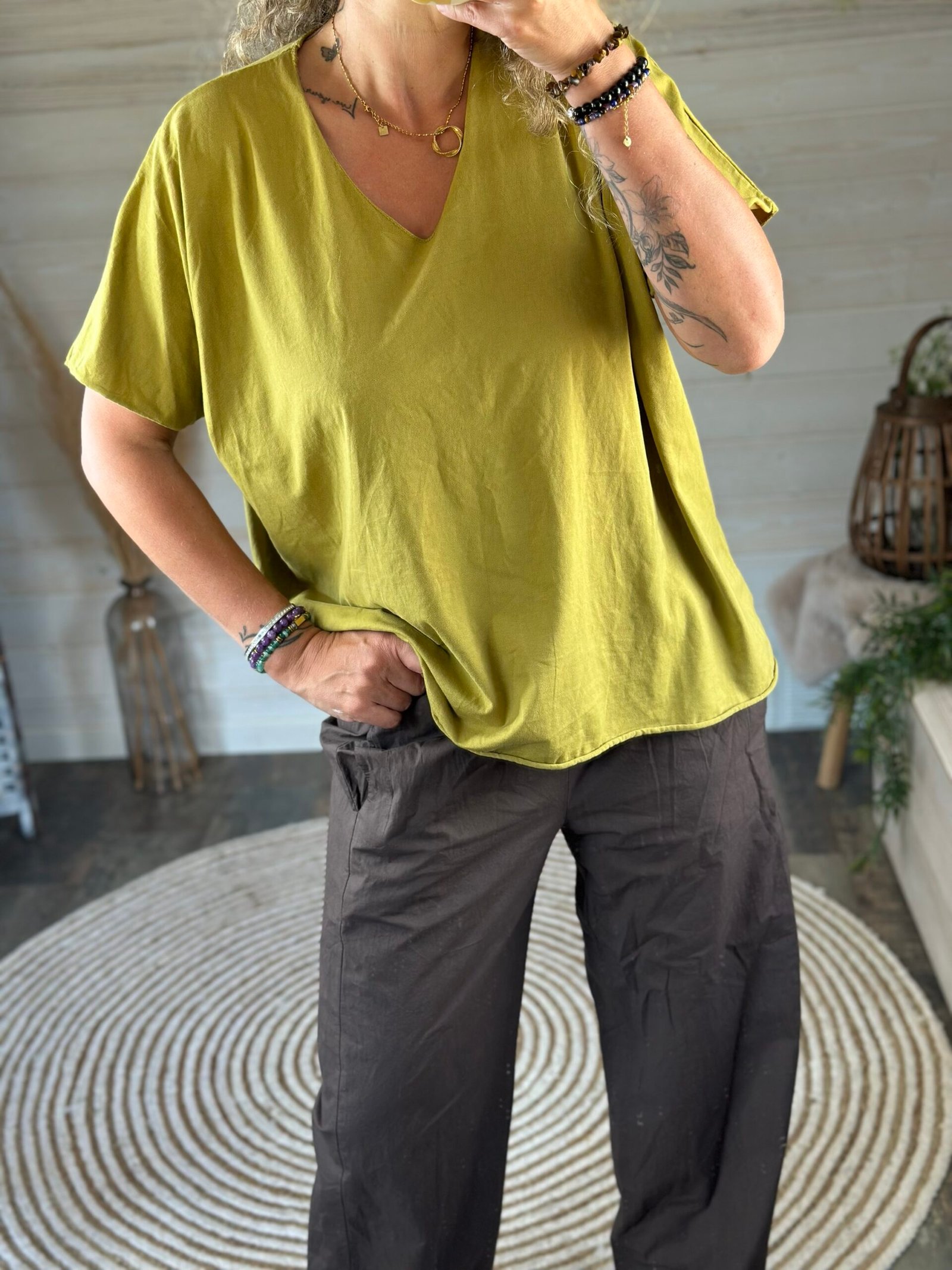 Tee shirt over